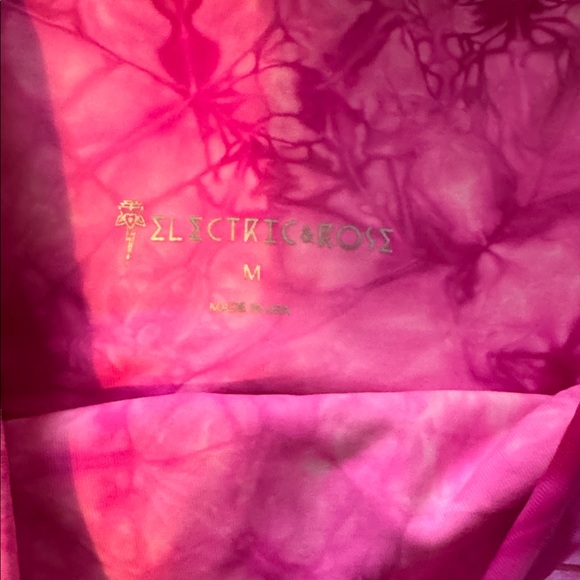 Electric & Rose Hot Pink Tie-Dye Women's Shorts M - Picture 2 of 5